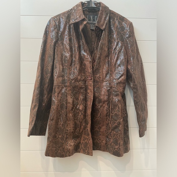 Brown Snake Print Leather 3/4 Coat size medium - Picture 11 of 11